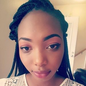 Meet your Posher, Cherlie